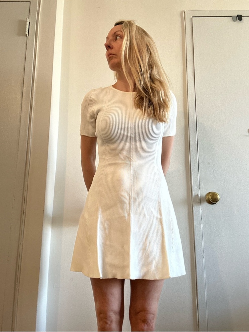 H&M Classic white  Short-Sleeve Knit Dress